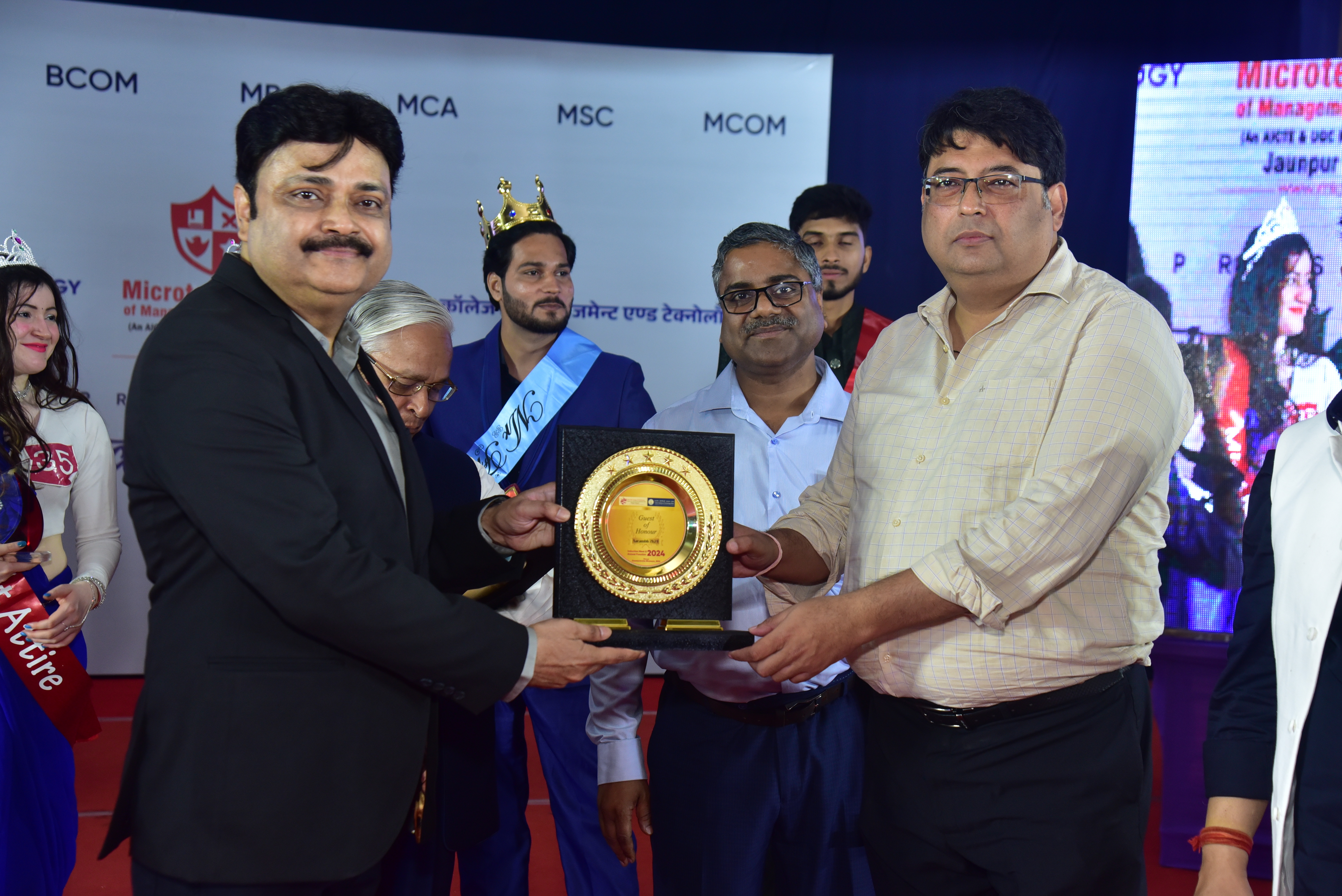 Microtek College Honored as "Best Group of Institution in Uttar Pradesh" for 2022