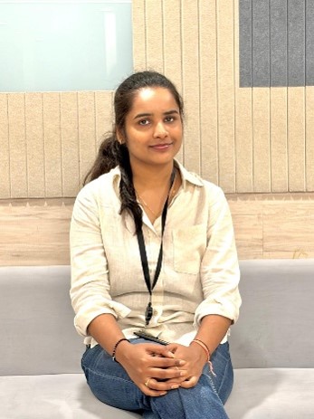 Portrait of Priyanshi Tripathi, a top-performing student from BCA 2023