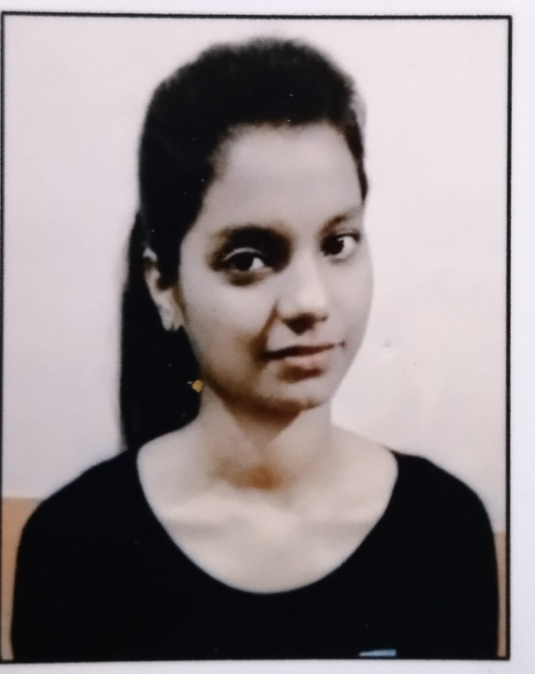 Portrait of Ankita Yadav, a top-performing student from B.COM 2023